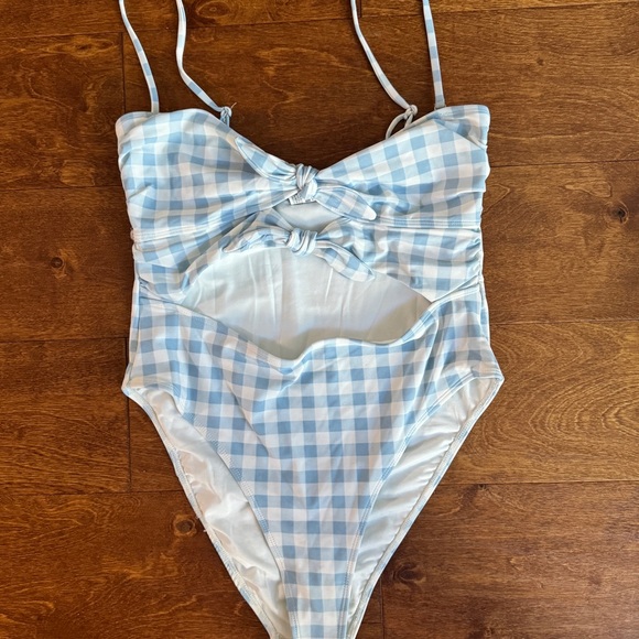 Forever 21 NWT one piece cut out swim suit size XL - Picture 3 of 5